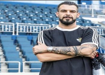 قادش الإسباني يضم المهاجم المخضرم ألفارو نيوجريدو لصفوفه