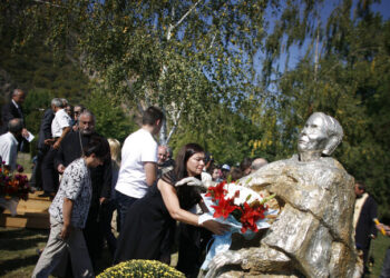 توقعات العرافة بابا فانغا لعام 2021؟