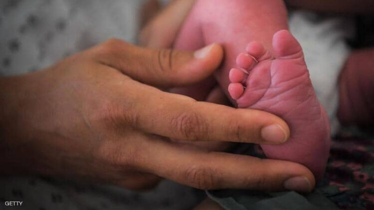 صدق أو لا تصدق.. حملت في رحمين منفصلين