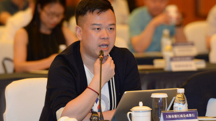 وفاة الملياردير الصيني لين كي مبتكر لعبة “غيم أوف ثرونز”