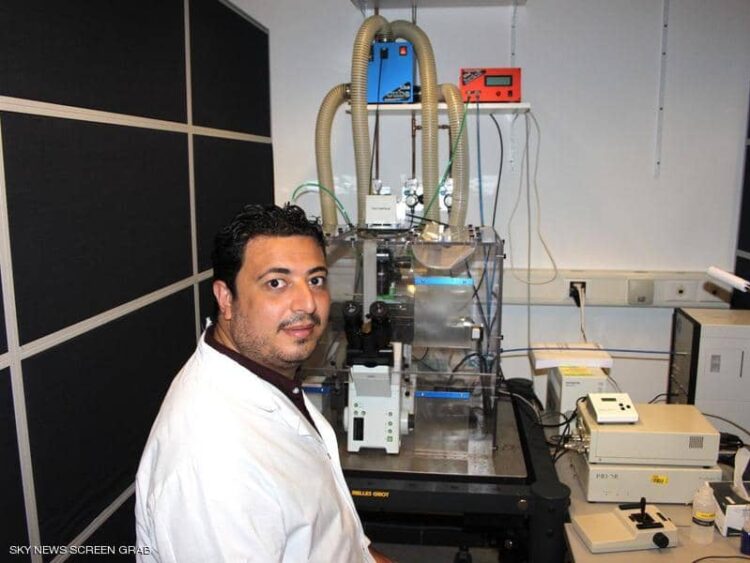 عالم مصري يكشف الأمراض الوراثية مبكرا