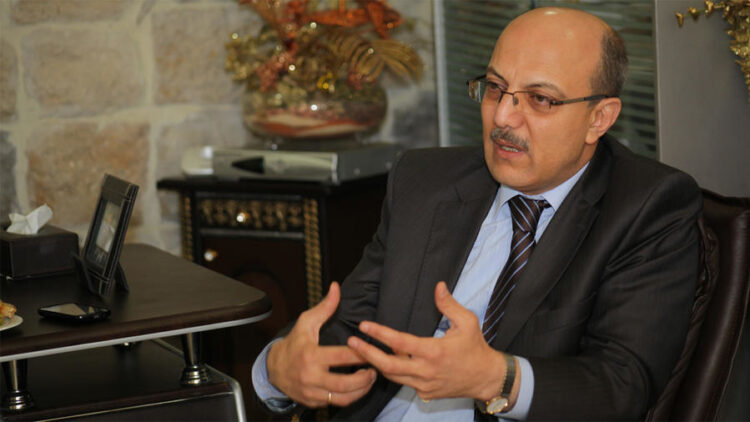 لا مفاجأة: أفّاقون وكذابون!