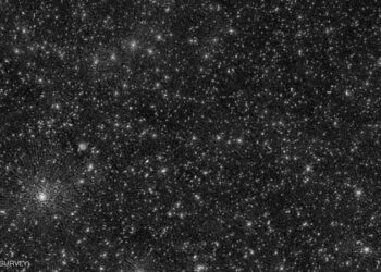 علماء يكتشفون “غموض” النقاط البيضاء بالفضاء