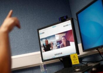 دراسة: حقيقة “إجهاد الزووم”