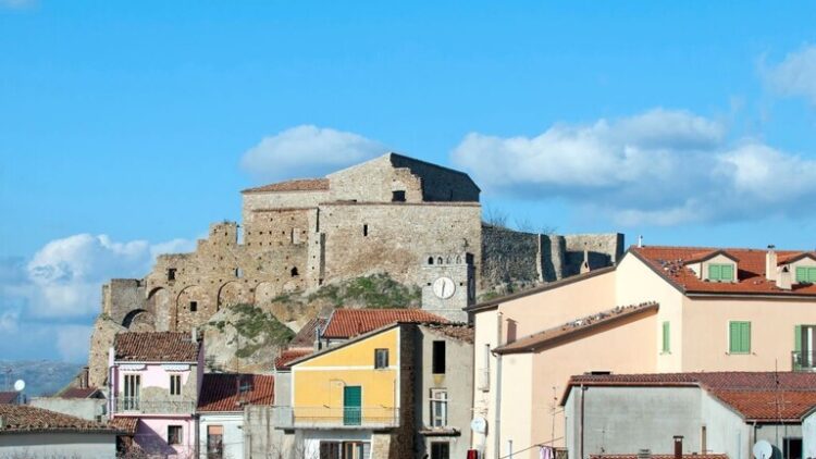 بيع منازل “الأحلام” بـ1 يورو وبشروط أكثر مرونة للأجانب