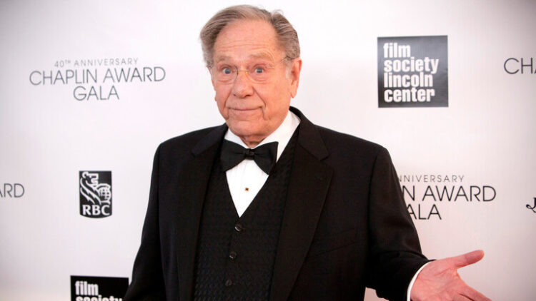 وفاة الممثل الأمريكي جورج سيجال