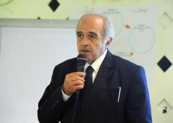 التنوير أم الانقراض