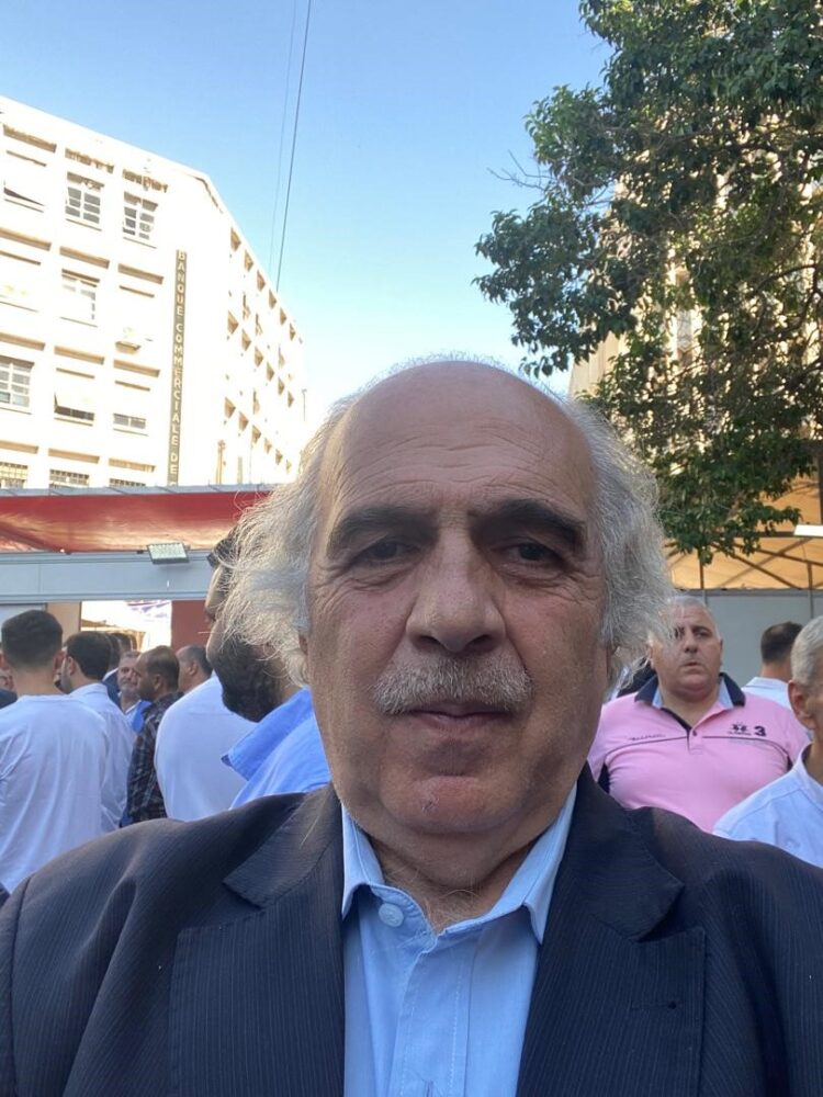 السلام العالمي والزجاج الواقي …